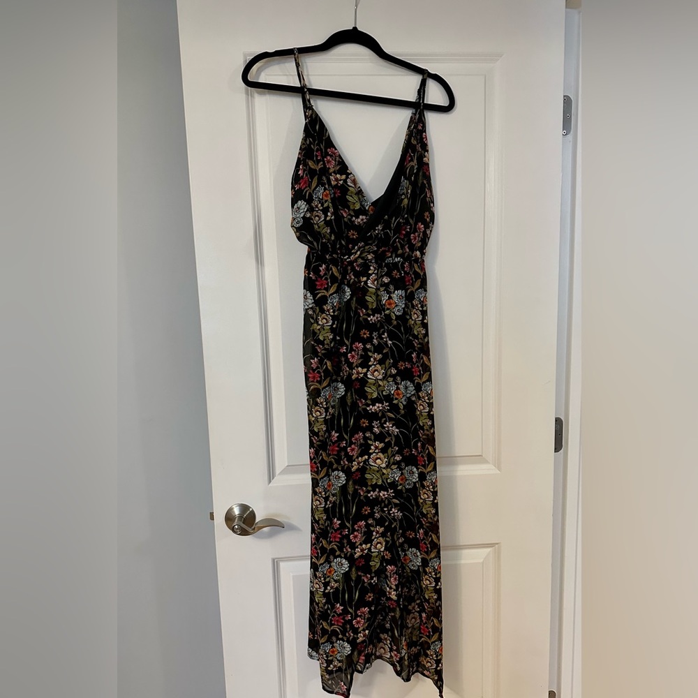 Mimi Chica black floral maxi